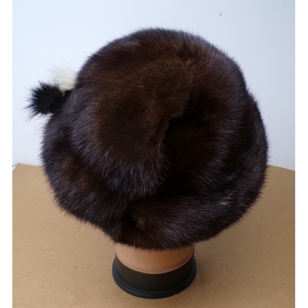 Καφέ Γούνινος Μπερές