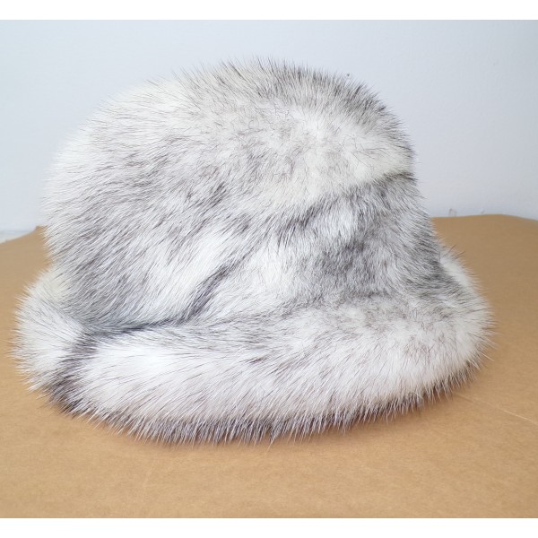 Λευκό Γούνινο Καπέλο