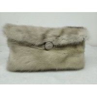 Γκρί Γούνινος Φάκελος